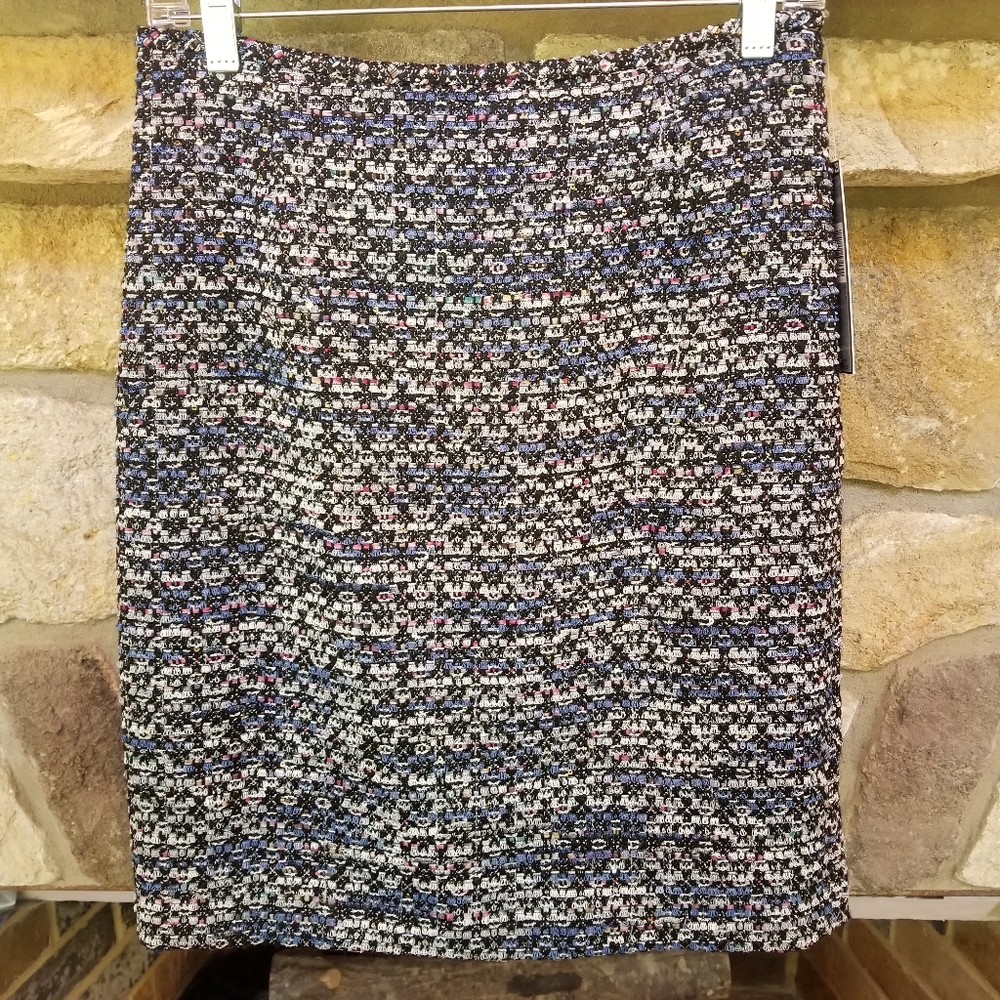 Tahari Pencil Skirt Size 4P Multicolored
